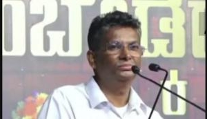 'Meaning of Hindu' trends on google; dangers of Whatsapp politics revealed
